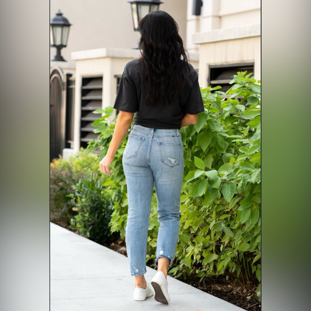 KanCan Jeans Sz 9/28 high rise NWT